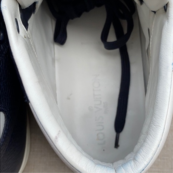 LV Sneakers - Picture 4 of 4